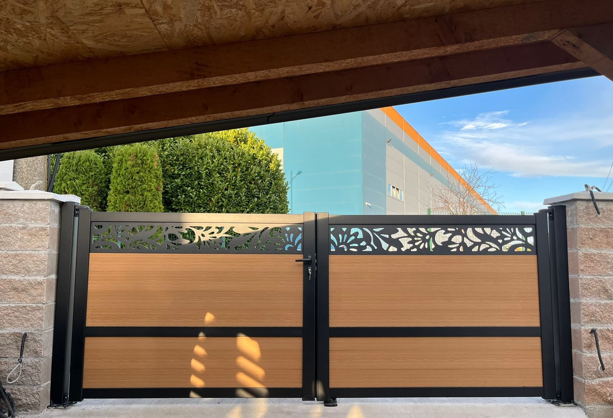 Ograda i kapije Dobanovci